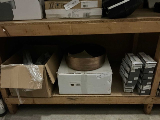 Sanitair en deurbeslag divers (14x) - afbeelding 1 van  5