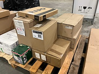 Sanitair en installatie materiaal (9x) - afbeelding 1 van  5