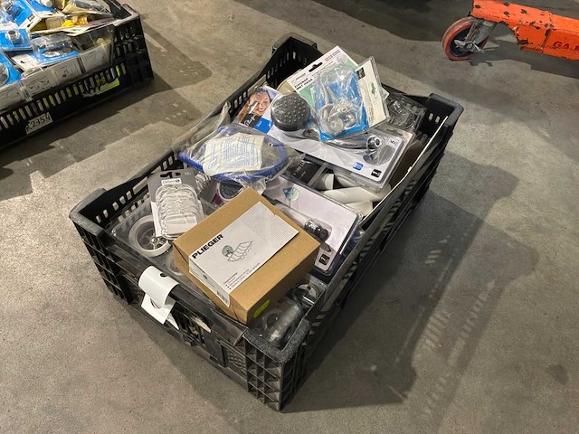 Sanitair en installatie materialen - afbeelding 1 van  2