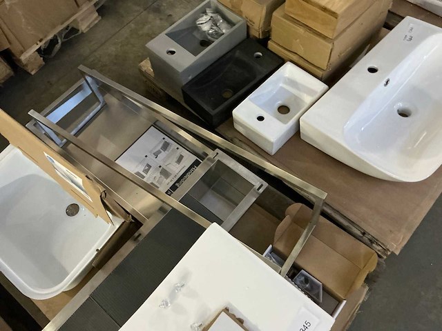 Sanitair en toebehoren - afbeelding 3 van  3