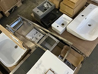 Sanitair en toebehoren - afbeelding 3 van  3