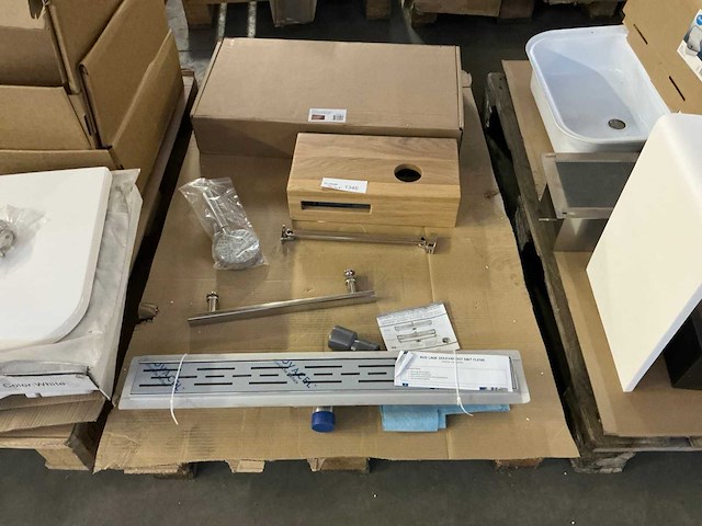 Sanitair en toebehoren - afbeelding 1 van  3