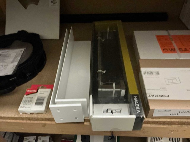 Sanitair, installatie materiaal divers (19x) - afbeelding 4 van  8