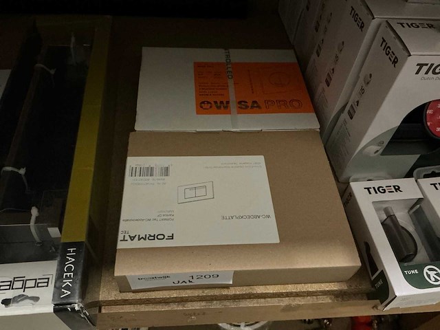 Sanitair, installatie materiaal divers (19x) - afbeelding 5 van  8