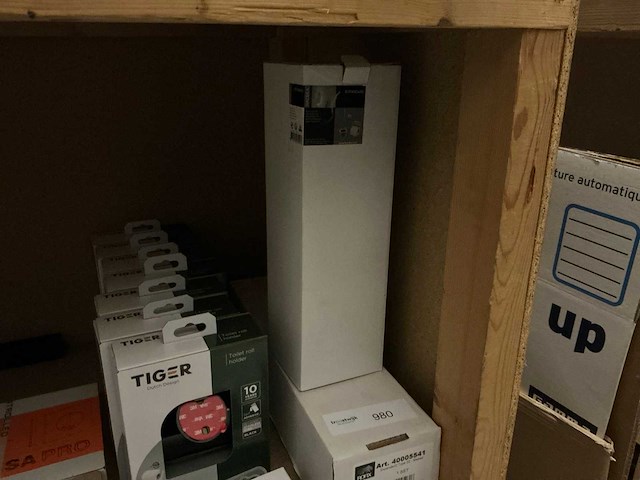 Sanitair, installatie materiaal divers (19x) - afbeelding 8 van  8