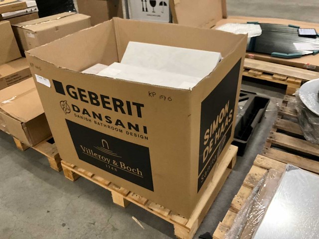 Sanitair installatie materiaal - afbeelding 1 van  4