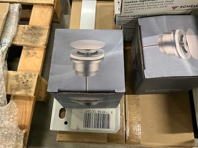 Sanitair installatie materiaal - afbeelding 2 van  5