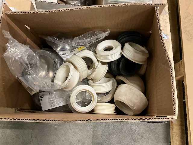 Sanitair installatie materiaal - afbeelding 3 van  5