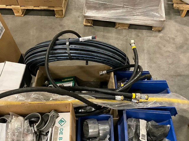 Sanitair installatie materiaal - afbeelding 5 van  10