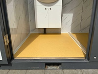 Sanitair unit met douche - afbeelding 21 van  24