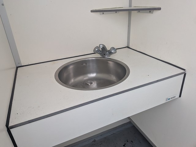 Sanitair unit, van keulen - afbeelding 16 van  37