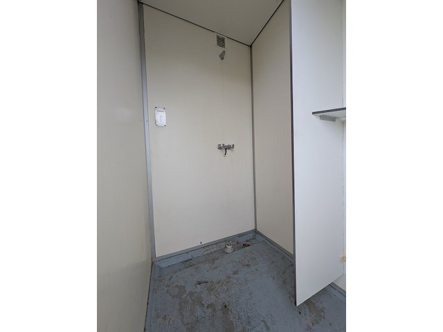 Sanitair unit, van keulen - afbeelding 20 van  37