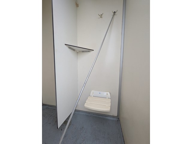 Sanitair unit, van keulen - afbeelding 21 van  37