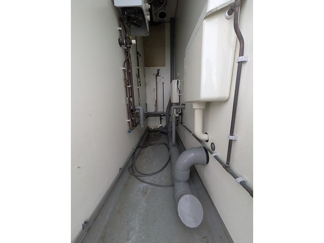 Sanitair unit, van keulen - afbeelding 35 van  37