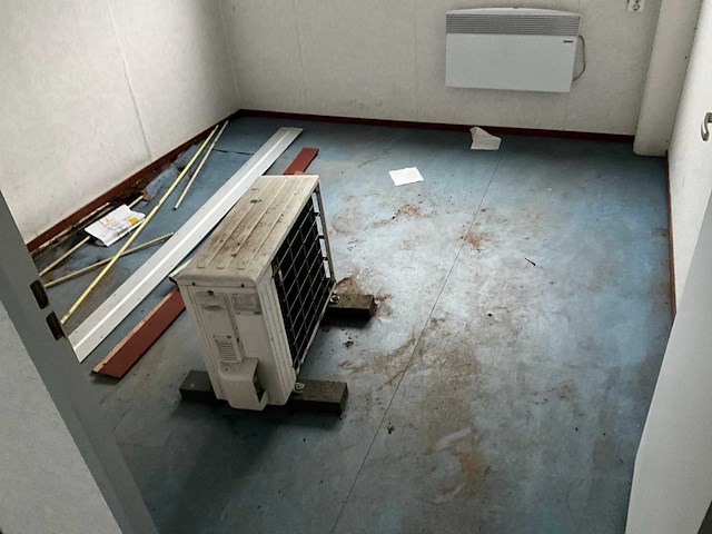 Sanitair unit - afbeelding 20 van  32