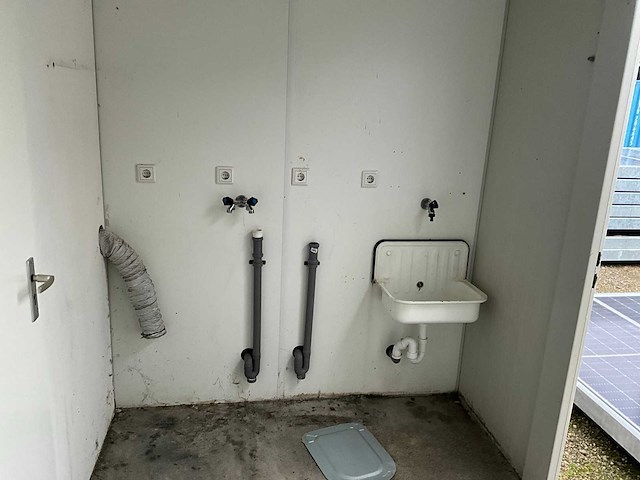 Sanitair unit - afbeelding 4 van  16