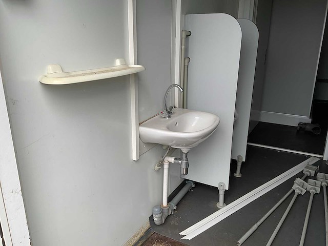 Sanitair unit - afbeelding 6 van  8