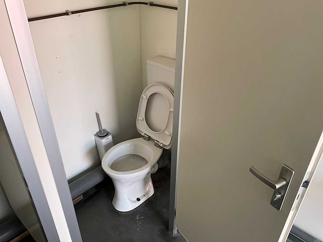 Sanitair unit - afbeelding 8 van  17