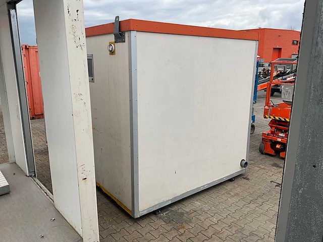 Sanitair unit - afbeelding 10 van  17