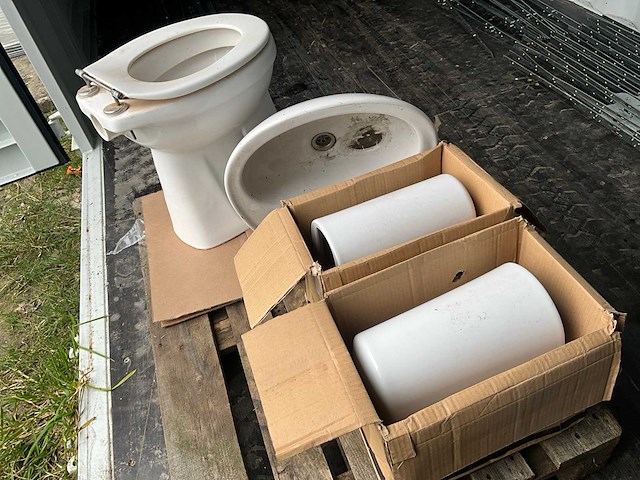 Sanitair & wellness (5x) - afbeelding 1 van  2