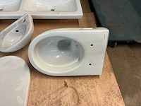 Sanitair - afbeelding 3 van  4