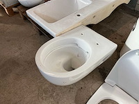 Sanitair - afbeelding 1 van  2