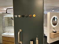 Sanitairaccessoire opstelling - afbeelding 5 van  13