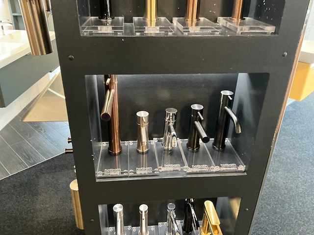 Sanitairaccessoire opstelling - afbeelding 6 van  15