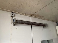 Sanitaire unit met toiletten, urinoirs en spoeltafels - afbeelding 5 van  8