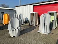 Sanitaire units: 5x plaskruis, 2x dixies en toilettank (8x) - afbeelding 15 van  18