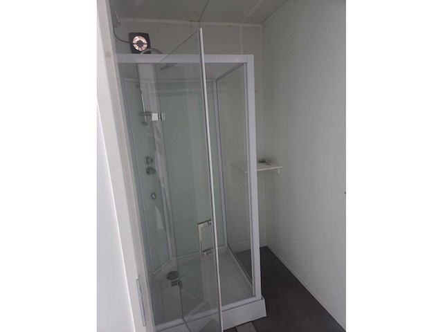 Sanitairunit highcube container 20ft. (4 douche units) - afbeelding 9 van  15
