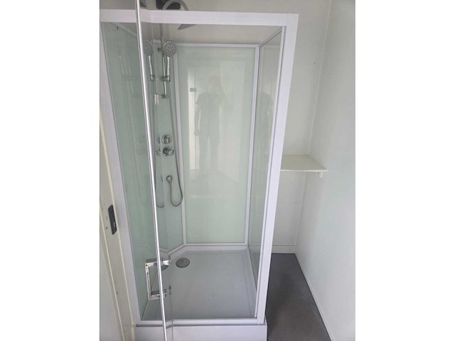 Sanitairunit highcube container 20ft. (4 douche units) - afbeelding 10 van  15