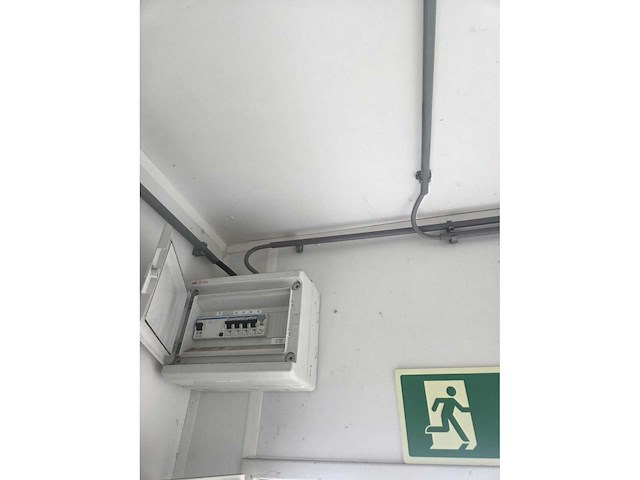 Sanitairunit highcube container 20ft. (4 douche units) - afbeelding 6 van  15