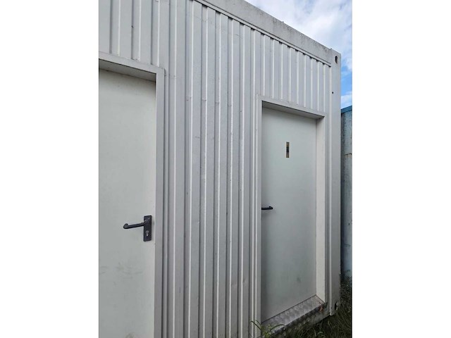 Sanitairunit highcube container 20ft. (4 douche units) - afbeelding 11 van  15