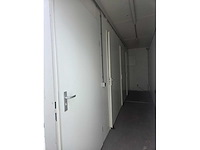 Sanitairunit highcube container 20ft. (4 douche units) - afbeelding 12 van  15