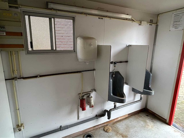 Sanitairunit op slede - afbeelding 2 van  12