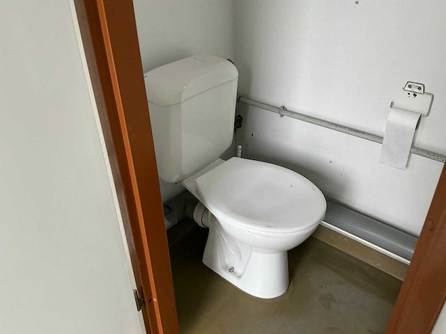 Sanitairunit (toilet) - afbeelding 2 van  12