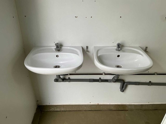 Sanitairunit (toilet) - afbeelding 14 van  20