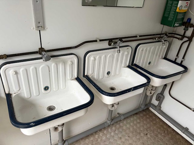 Sanitairunit - afbeelding 7 van  17