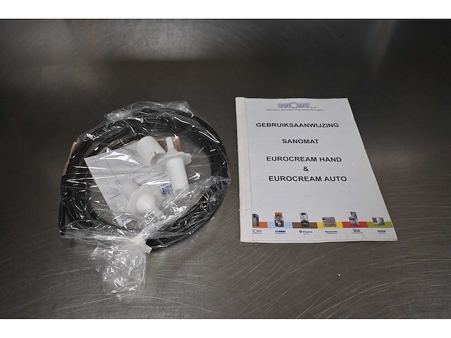 Sanomat - euro-cream hand tba - rvs slagroommachine - afbeelding 6 van  8