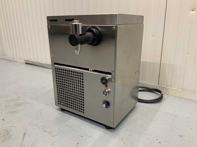 Sanomat plus 12v slagroommachine - afbeelding 3 van  6