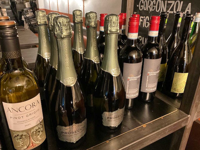 Sanpellegrino wijn en frisdrank - afbeelding 10 van  10