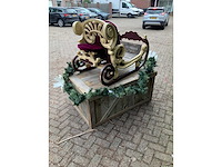 Santa claus sleigh - store decoration - afbeelding 3 van  5