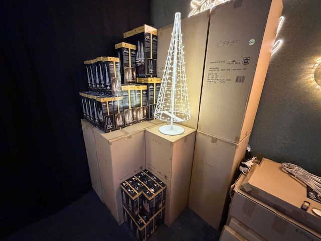 Santa's tree boom kerstverlichting / buitenverlichting (58x) - afbeelding 1 van  14