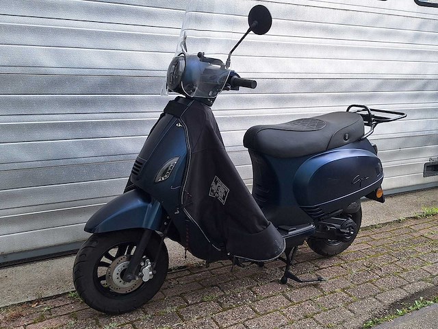 Santini capri 45 km bromscooter 4takt - afbeelding 2 van  7