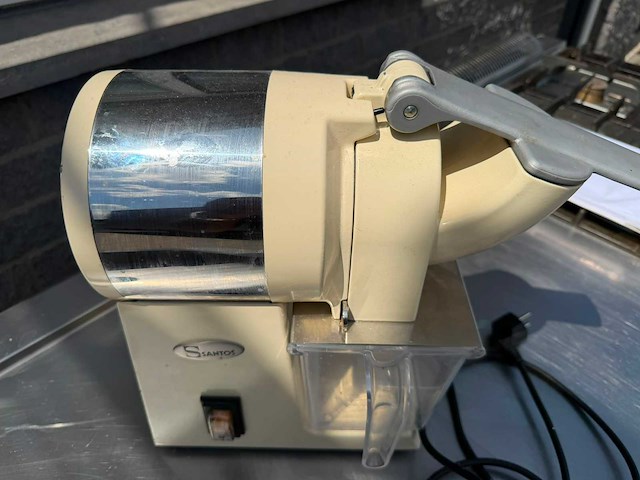 Santos - kaas rasp - kaasraspmachine - afbeelding 2 van  2