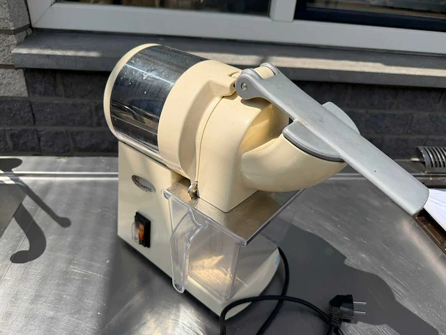 Santos - kaas rasp - kaasraspmachine - afbeelding 1 van  2
