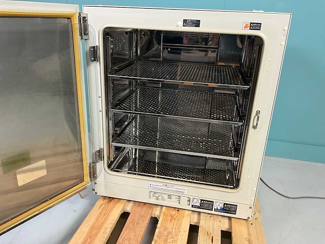 Sanyo mc0-20aic c02 broedmachine - afbeelding 2 van  6