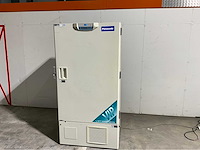 Sanyo mdf-u73v laboratoriumvriezer - afbeelding 2 van  5