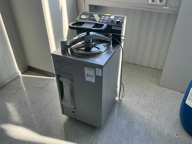 Sanyo mls-2420 laboratorium-autoclave - afbeelding 1 van  6